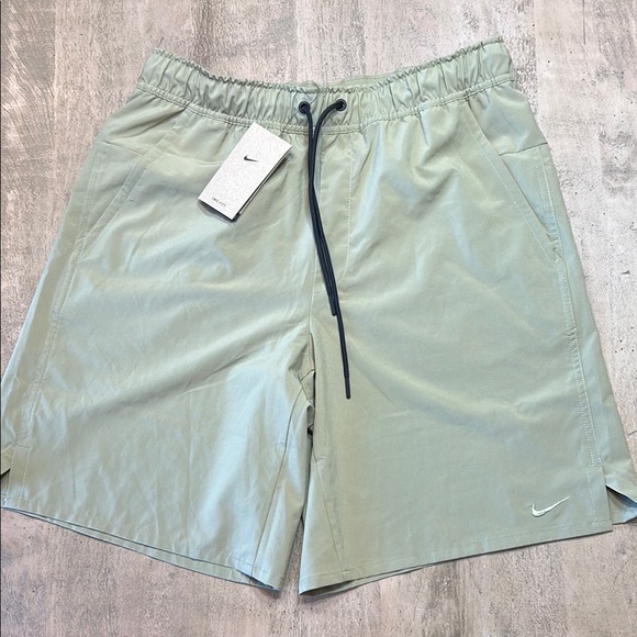 Nike Men's Athletic Shorts - Light Green 9” length - Picture 1 of 7